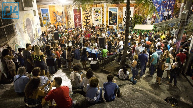 Roda de Samba na Pedra do Sal