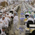 producao-da-industria-recua-0,3%-em-fevereiro,-revela-ibge