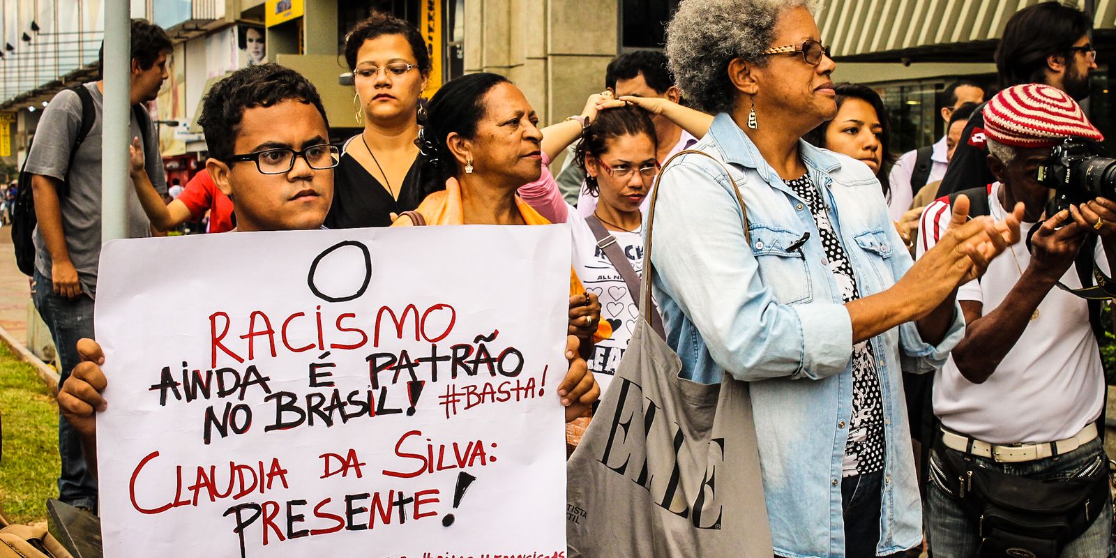 escolas-e-familias-devem-estar-engajadas-no-combate-ao-racismo