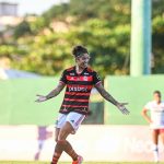 cristiane-marca-dois-e-fla-vence-flu-por-3-a-1-no-brasileiro-feminino